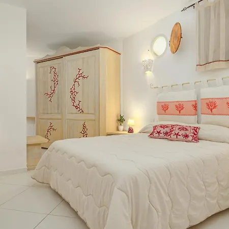 Typha 10, Emma Villa